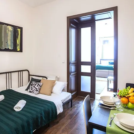 Modern Family Apt. With Central Square Entrance Hradec Kralove Exterior photo