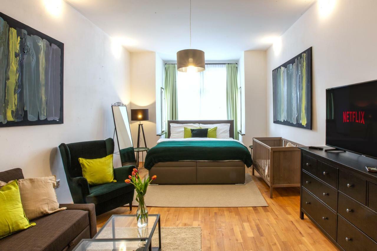 Modern Family Apt. With Square Entrance Hradec Kralove