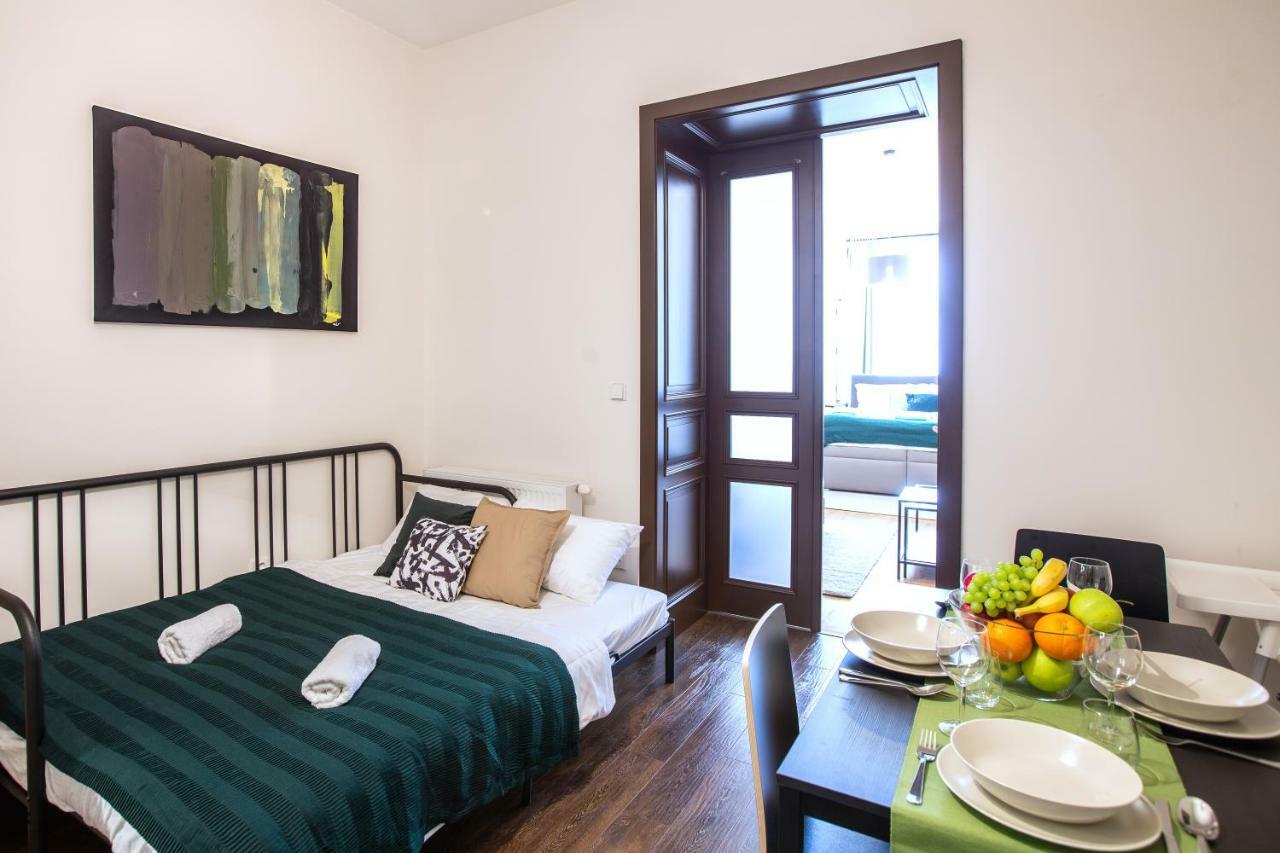 Apartment Modern Family Apt. With Square Entrance Hradec Kralove